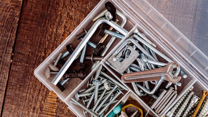 Pistolet do opasek zaciskowych – narzędzie do precyzyjnego montażu